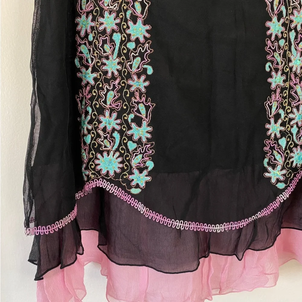 Vintage Athropologie Embroidered Skirt - Women’s size 4 - Picture 4 of 8